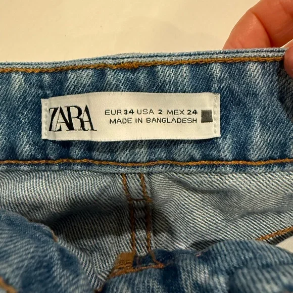 Zara High Rise Straight Leg Jeans Light Wash Size US 2 EUR 34 - Picture 10 of 10